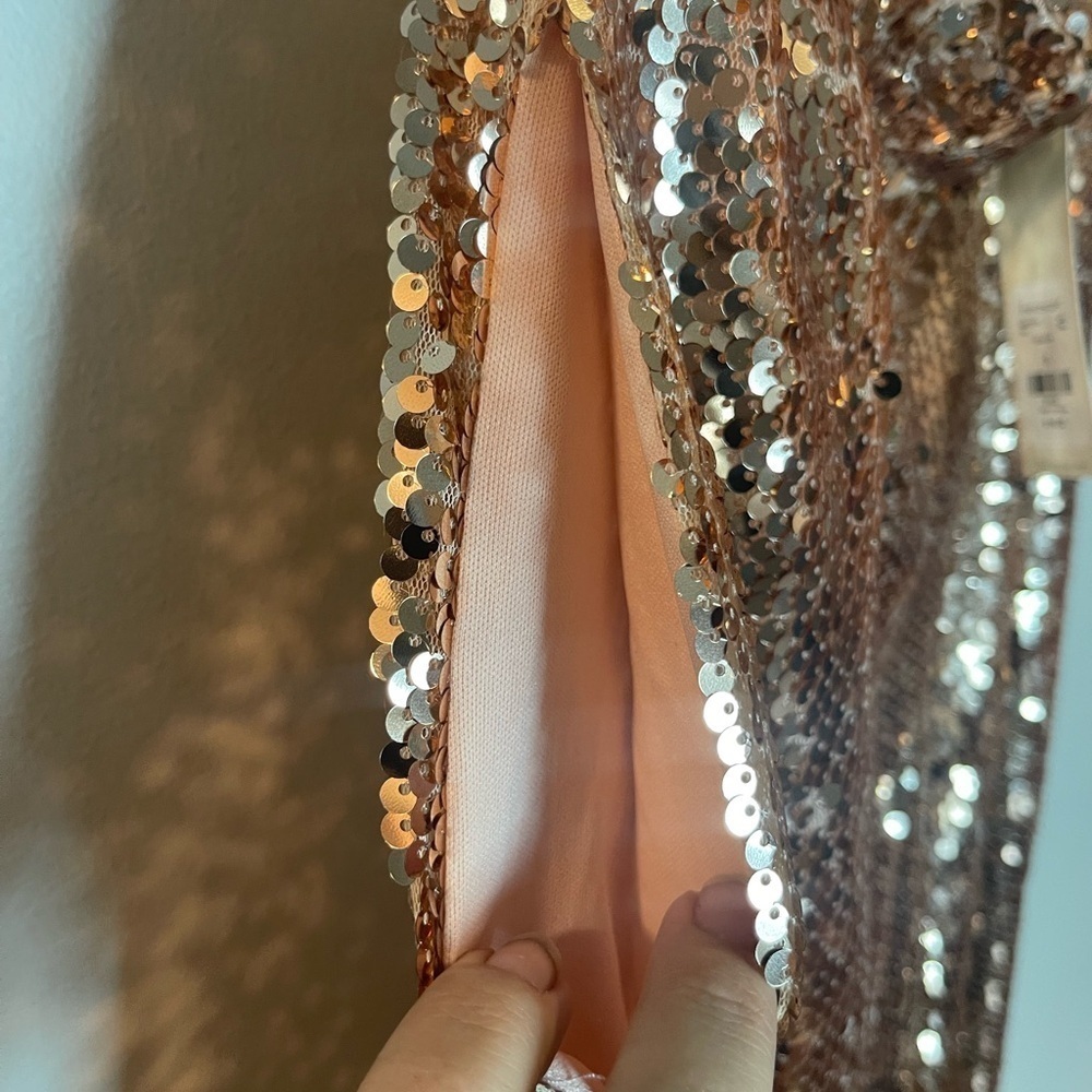 Francesca's Miami Collections Gold Sequin fully lined pants size small NWT - Picture 6 of 7